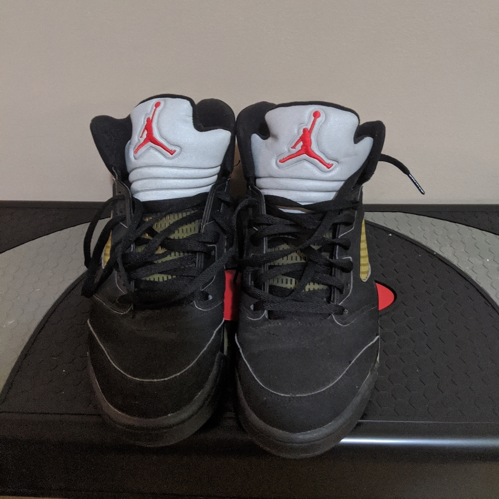 Air Jordan 5 Retro Mens size 11